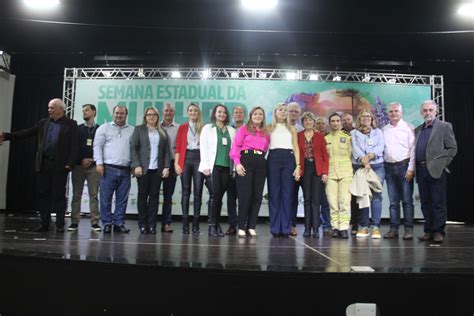 Em encontro de mulheres rurais Estado apresenta ações voltadas às