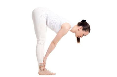 Uttanasana Postura De La Pinza Beneficios Y Variantes Widemat