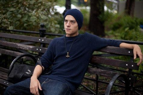 A Day In The Life Of Dylan Sprouse – NYU Local