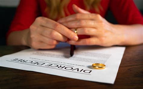 The Pros And Cons Of Getting Divorced Without A Lawyer In Orlando