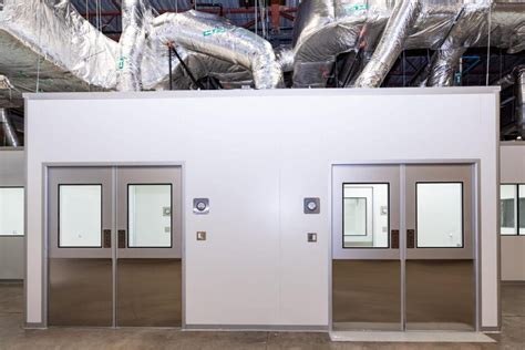 cleanroom airflow laf airlocks  fume hoods ach