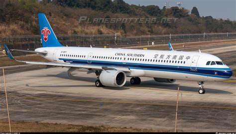 B 30F7 China Southern Airlines Airbus A321 253NX Photo By DEWEY QI ID