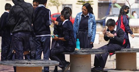 Niños sin libros Este lunes millones de alumnos tendrán un polémico