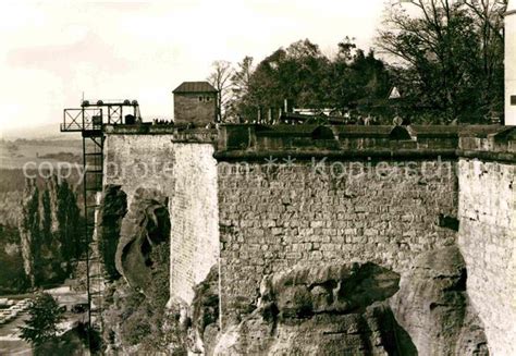 Ak Ansichtskarte Koenigstein Saechsische Schweiz Aufzug Festung Kat