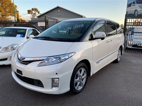 Toyota Estima Hybrid Wagon Seater