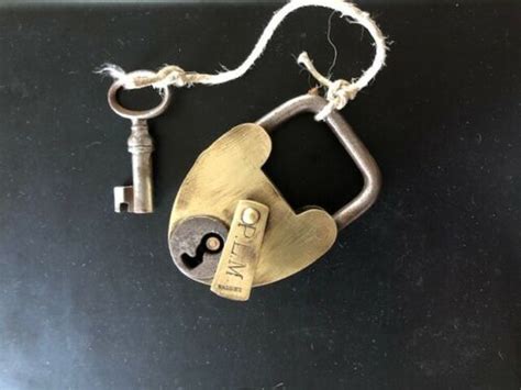 Beau Cadenas Ancien En Laiton Padlock Vintage Antique Price Guide