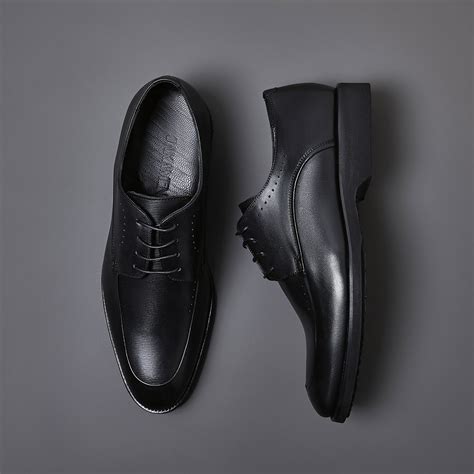 JAKAMEN SHOES. on Behance