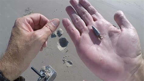 Beach Metal Detecting IDD 220 Another Ring And A Silver Coin YouTube