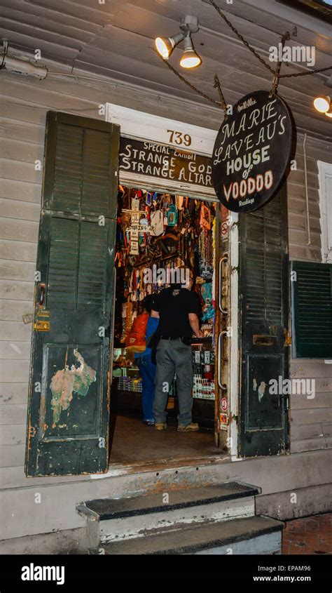 Marie Laveaus House Of Voodoo Hi Res Stock Photography And Images Alamy