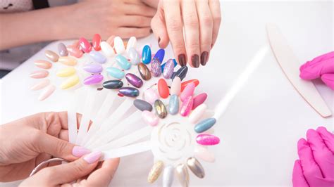 Curso Estilismo De Unhas De Gel Verniz Gel Acrílico E Nail Art