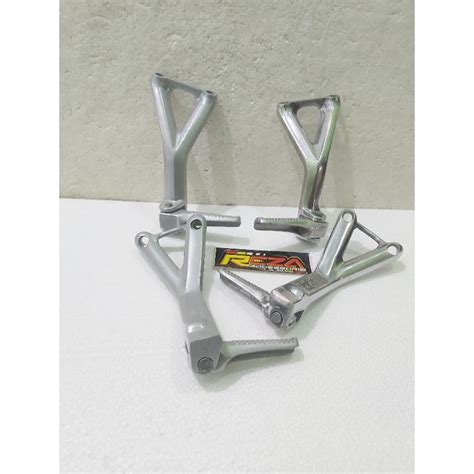 Jual POSTEP FUSTEP FOOTSTEP BOSTEP PIJAKAN KAKI BELAKANG DUCATI