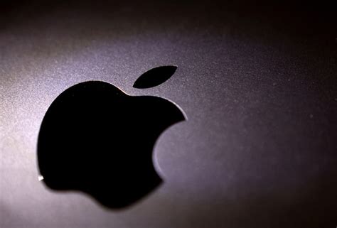 Apple accused in lawsuit of underpaying female workers in California ...