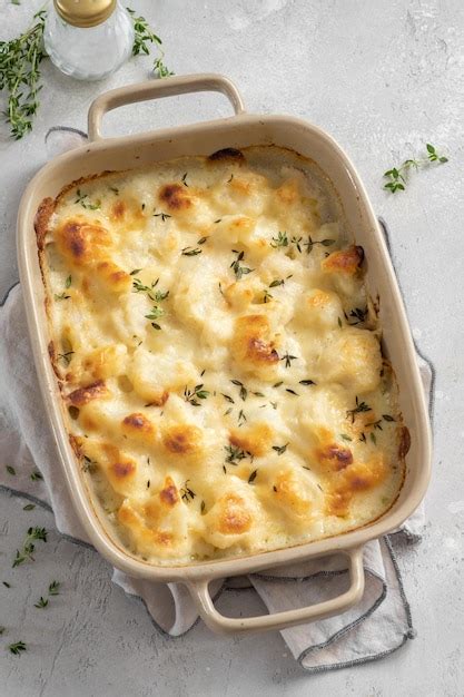 Premium Photo Cauliflower Gratin With Bechamel Sauce