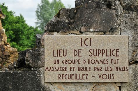 Dark tourism? / Oradour-sur-Glane / ruins :: Behance