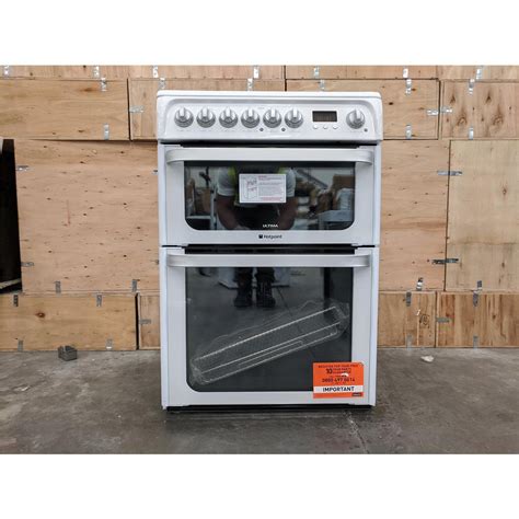 Refurbished Hotpoint Hue61ps 60cm Electric Cooker With Ceramic Hob Electriq