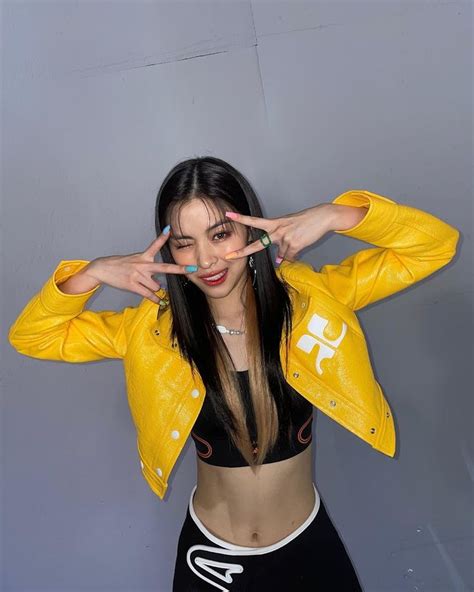 Itzys Ryujin Stuns With Her Flawless Visuals And Toned Physique As She