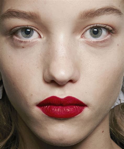 Labios Rojos Mate El Maquillaje Tendencia Que Llevarás Este Otoño