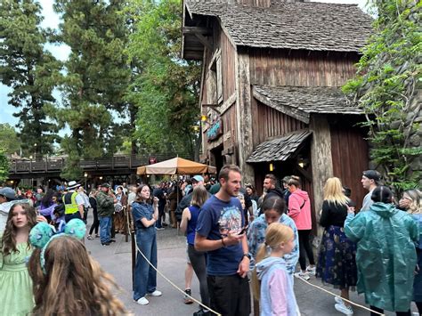 Photos Video Splash Mountain Closes Permanently At Disneyland