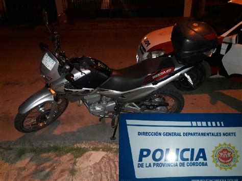 Carlos Paz Detienen A Dos Hombres Que Intentaban Robar Una Moto El