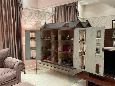 Extra Large Antique Victorian Dolls House c.1880 - Antiquedollshouse