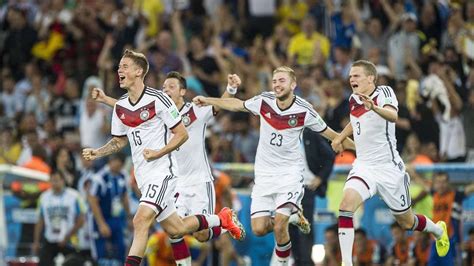 2014 Weltmeister Jetzt Landesliga Ex FCK Profi Kehrt Zu Jugendverein