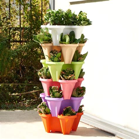 6 Best Strawberry Planters and Pots - A Garden Diary