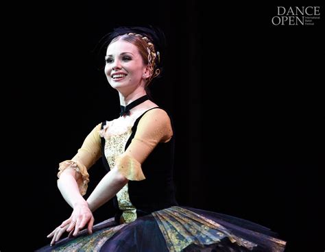 Evgenia Obraztsova In The Pas De Deux Venetian Carnival From