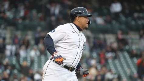 Miggy one away from 3,000; Detroit Tigers lose to Yankees, 5-3