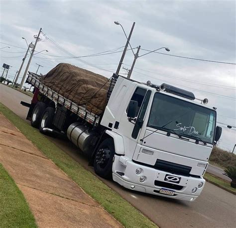 Pin Em Ford Cargo Em Caminhoes Carretas Caminhonetes Antigas