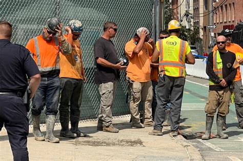 Nyc Construction Worker Fatally Struck By Equipment