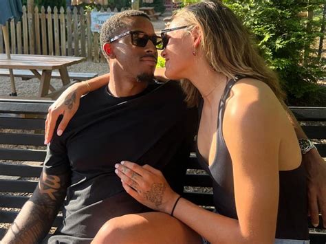 Dennis Rodman S Daughter Trinity Goes Ig Official W Nfl Player Boyfriend