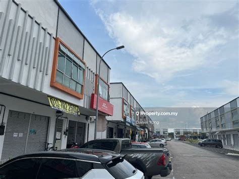 Persiaran Pulai Mutiara Persiaran Pulai Mutiara Shop Lot Ground Floor