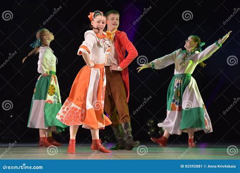 Dance Show with Russian Folk Costumes Editorial Photo - Image of ...