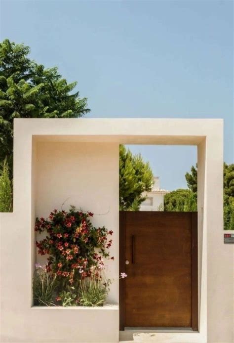 Pin by Amal Alhadeed on ابواب مداخل حديد House exterior Home