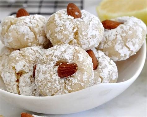 Greek Almond Cookies Recipe - My Amazing Recipes