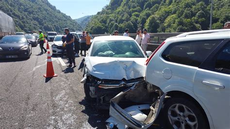 Anadolu Otoyolunda Meydana Gelen Zincirleme Trafik Kazas Nda Ara