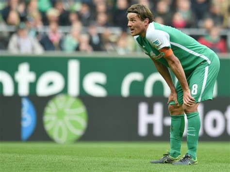 Werder Kapitän Fritz stärkt Trainer Skripnik den Rücken