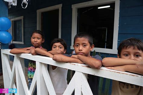 Gobierno Sandinista Expresa Su Amor A Familias De Rosita Con La Entrega