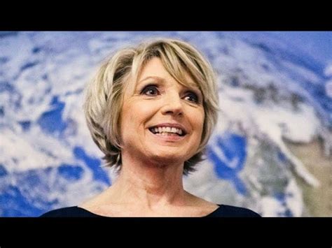 Évelyne Dhéliat une photo de la star de la météo de TF1 à 18 ans