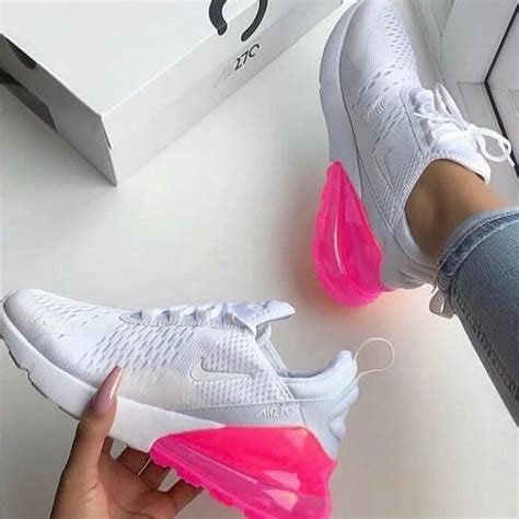 Pin By Aletha Washington On Shoes Cute Nike Shoes Trendy Shoes Sneakers Nike Shoes Girls