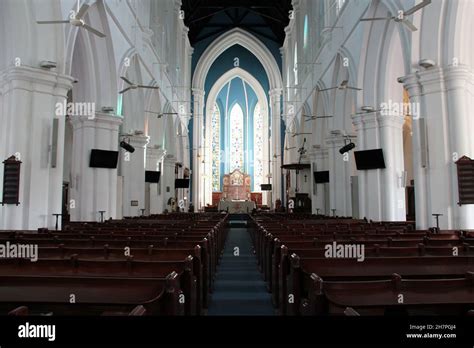 st andrew's cathedral in singapore Stock Photo - Alamy