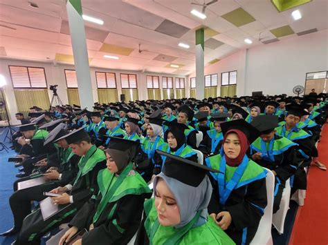 Wisuda Ke 67 Uninus Kukuhkan 1 792 Wisudawan KoranMandala