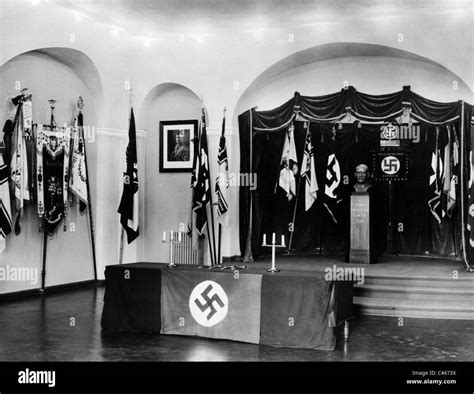 Fuehrer Cult Hi Res Stock Photography And Images Alamy