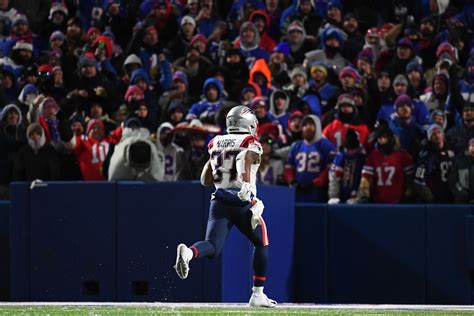 Winners And Loser From The Patriots Win Over The Bills Pats Pulpit