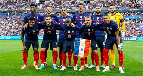 Équipe De France Le Maillot Des Bleus Pour Le Mondial 2022 A Fuité