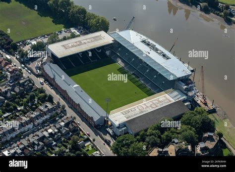craven cottage aerial  res stock photography  images alamy