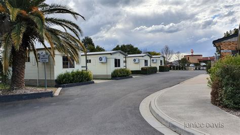 thoughts & happenings: Caravan Park, Tamworth NSW