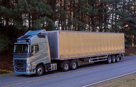 Auto Sueco Vende Seis Caminh Es Volvo Fh Para Transportadora Sider