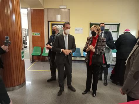 Rho L Assessore Moratti Inaugura Il Nuovo Ospedale Di Comunit Prima