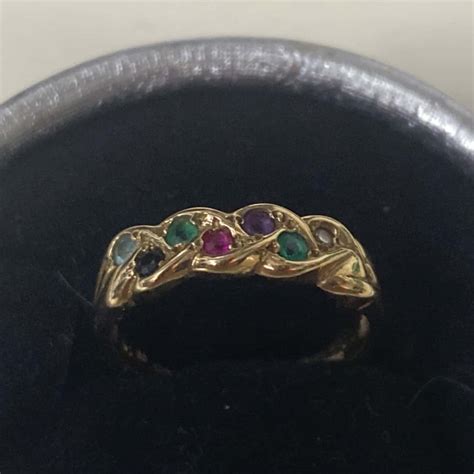 9ct gold gemstone ring (s)